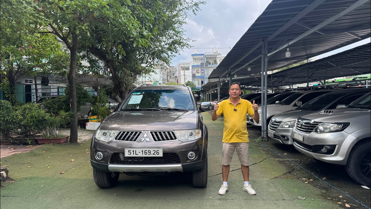 Pajero Sport 2011 máy dầu, số tự động Odo: 118.000kmGiá: 320tr lh 0935794345