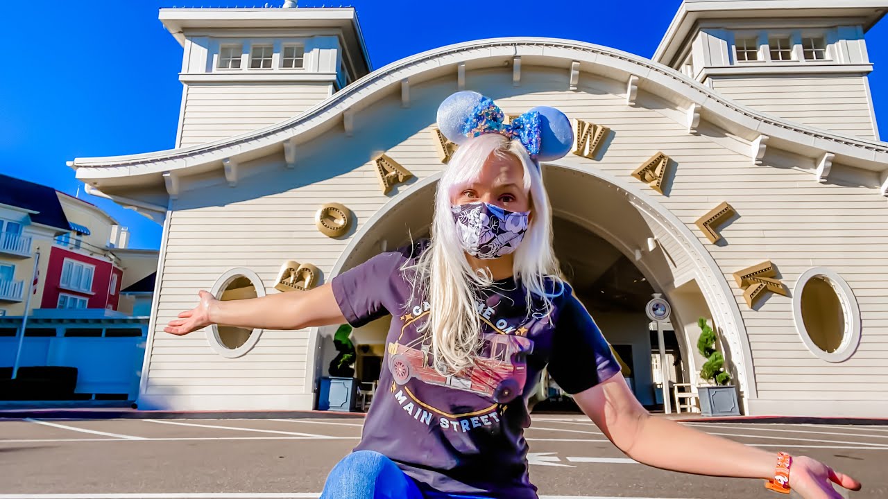 Disney’s Boardwalk Resort Villas FULL EXPERIENCE! Room & Lobby Tour, Abracadabar & Walk to EPCOT!