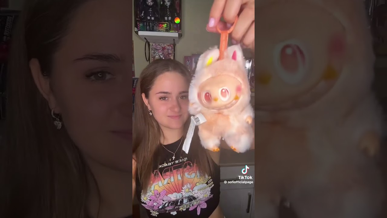 Szofi labubu bontogatás +Sony angel 💗😁