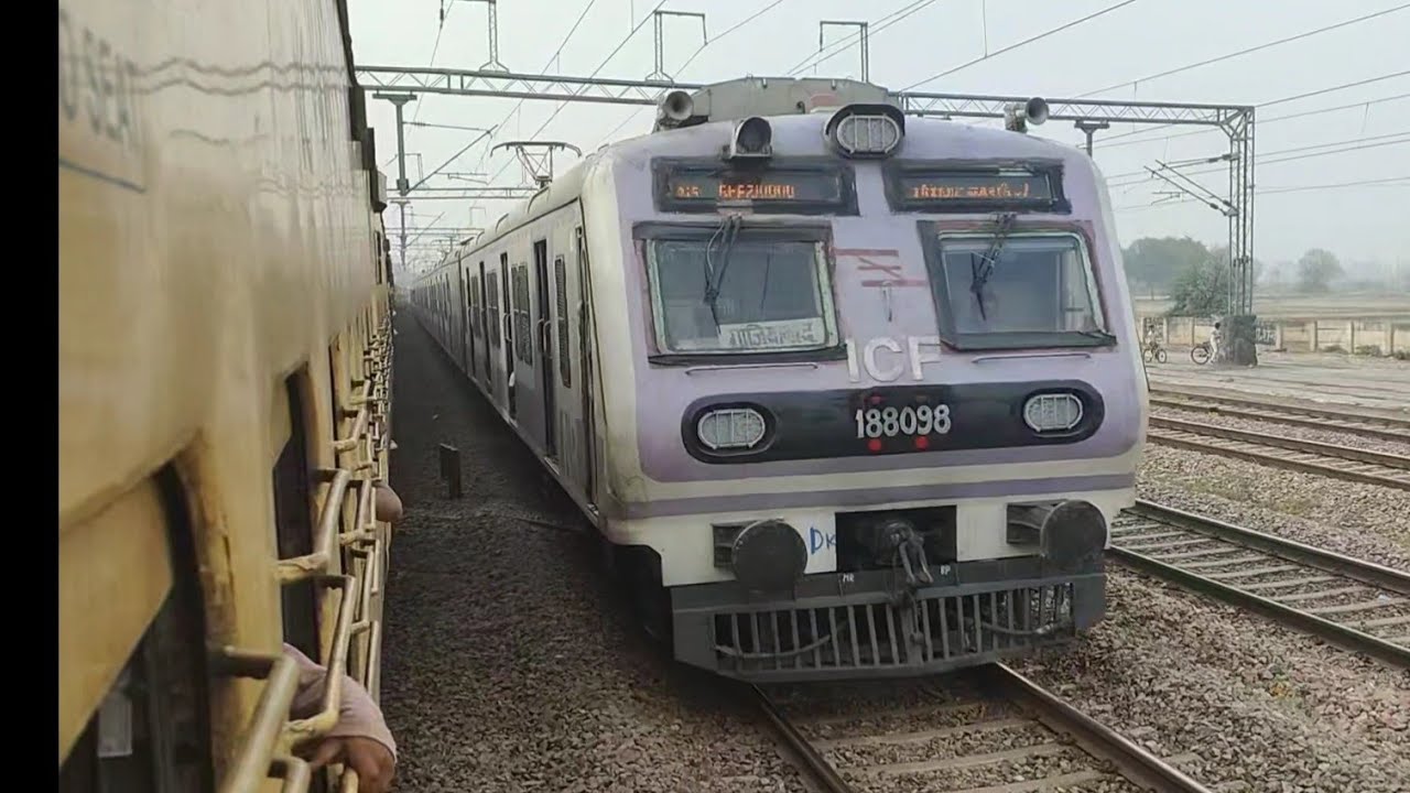 11906 Agra CANTT Express Train Journey Indian Railways WAP-4 Electric Loco NDLS To KSV