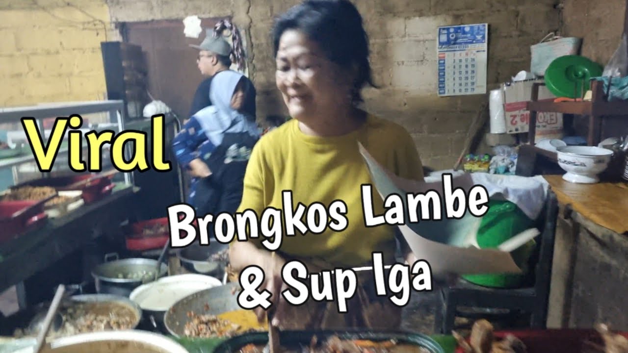 Viral Sejak 1980! Masakan sederhana Pakai Kayu Menu Spesial Sop Iga dan Brongkos Lambe