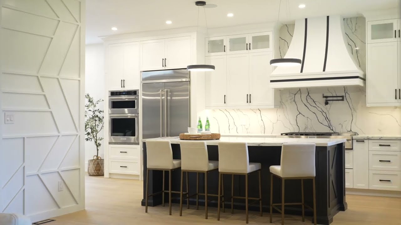 Mississauga New Build: A Balance of Luxury and Smart Budgeting