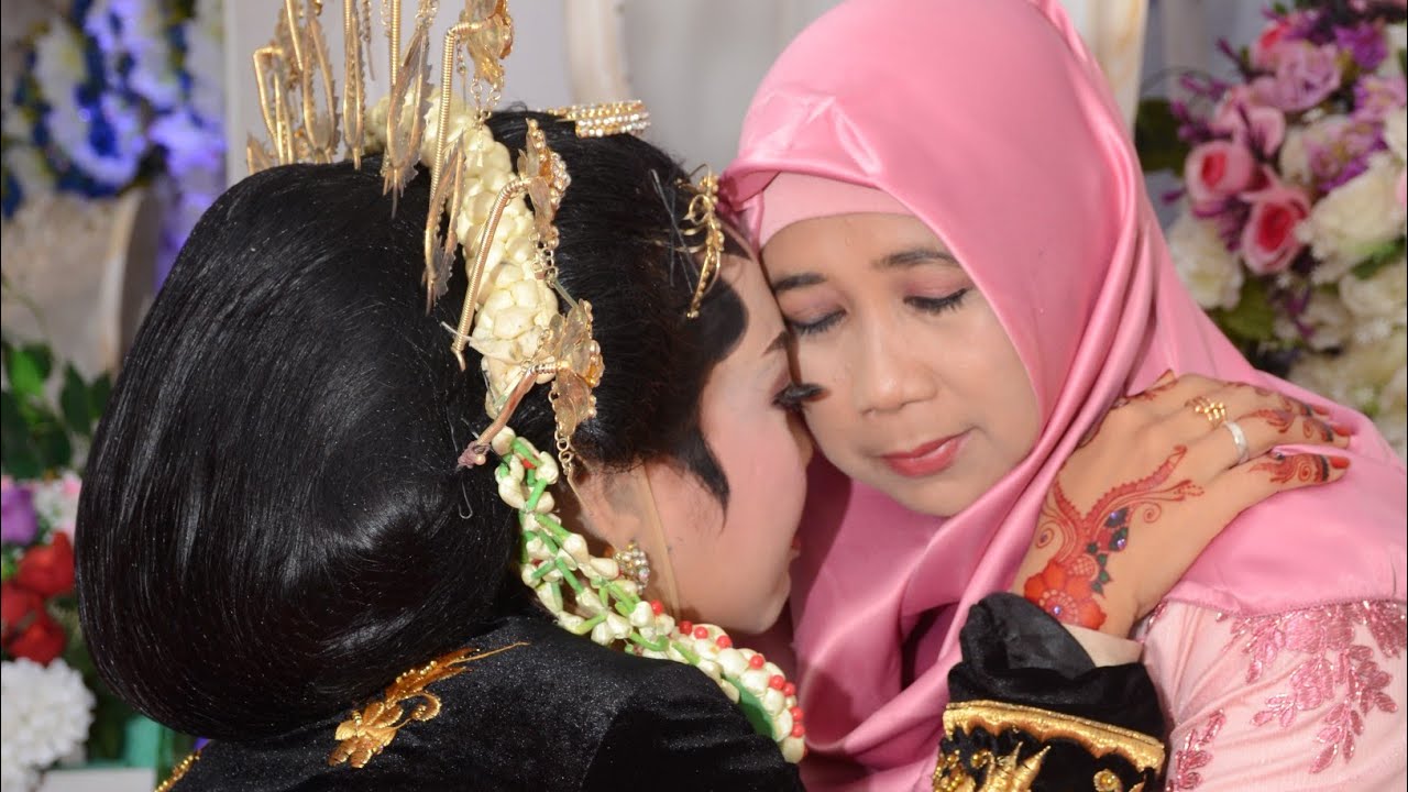Banyak yang Menangis Temu Manten Adat Jawa, Friska, S . Pd & Dana,S. Pd