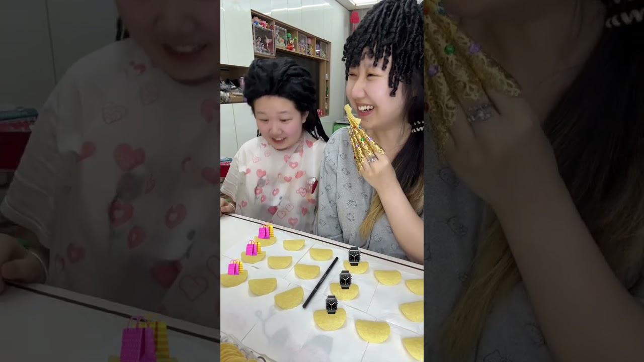 Cherry Little Girl The bubble sound of the old girl came in handy#Minesweeper game#Potato