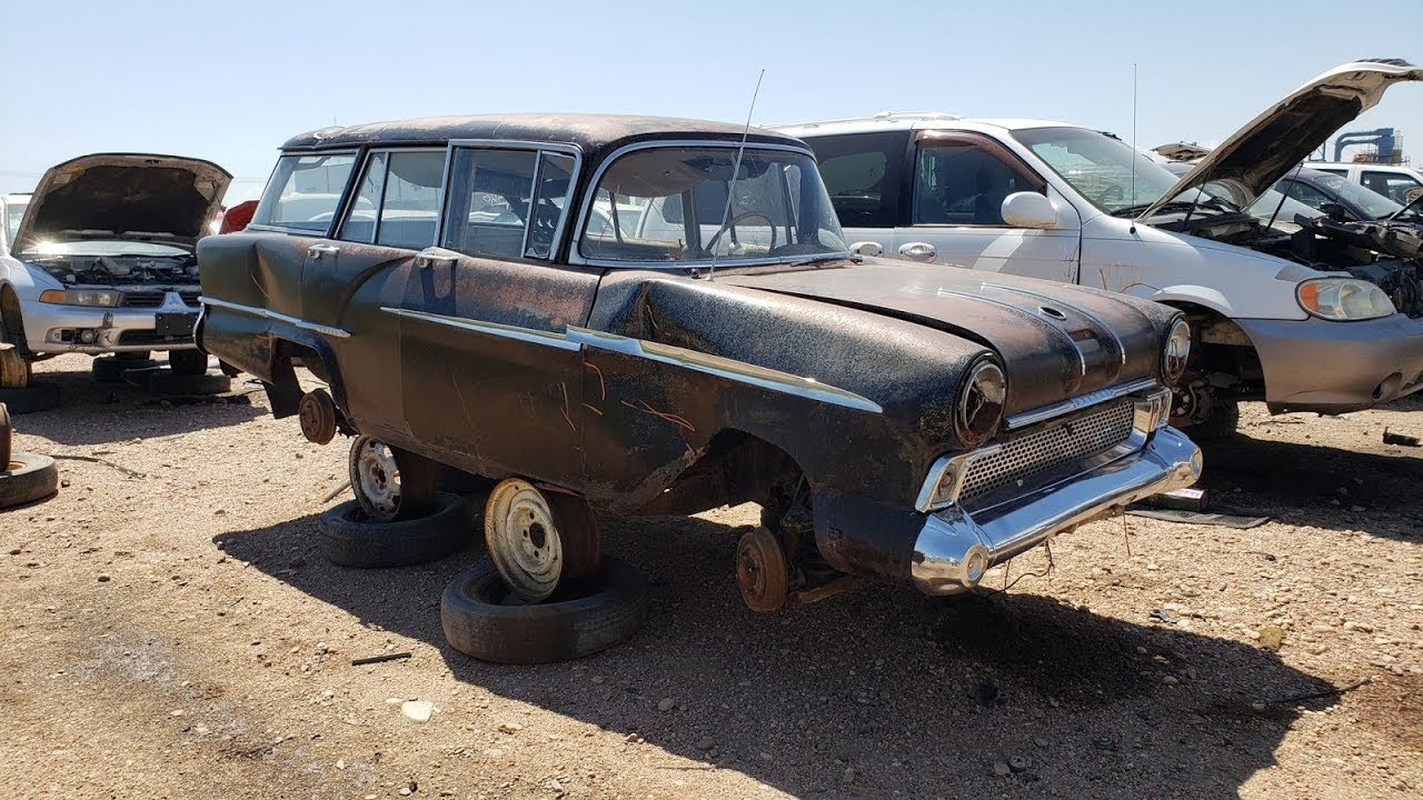 Junked Vauxhall Victor Super Estate 1958 Slideshow