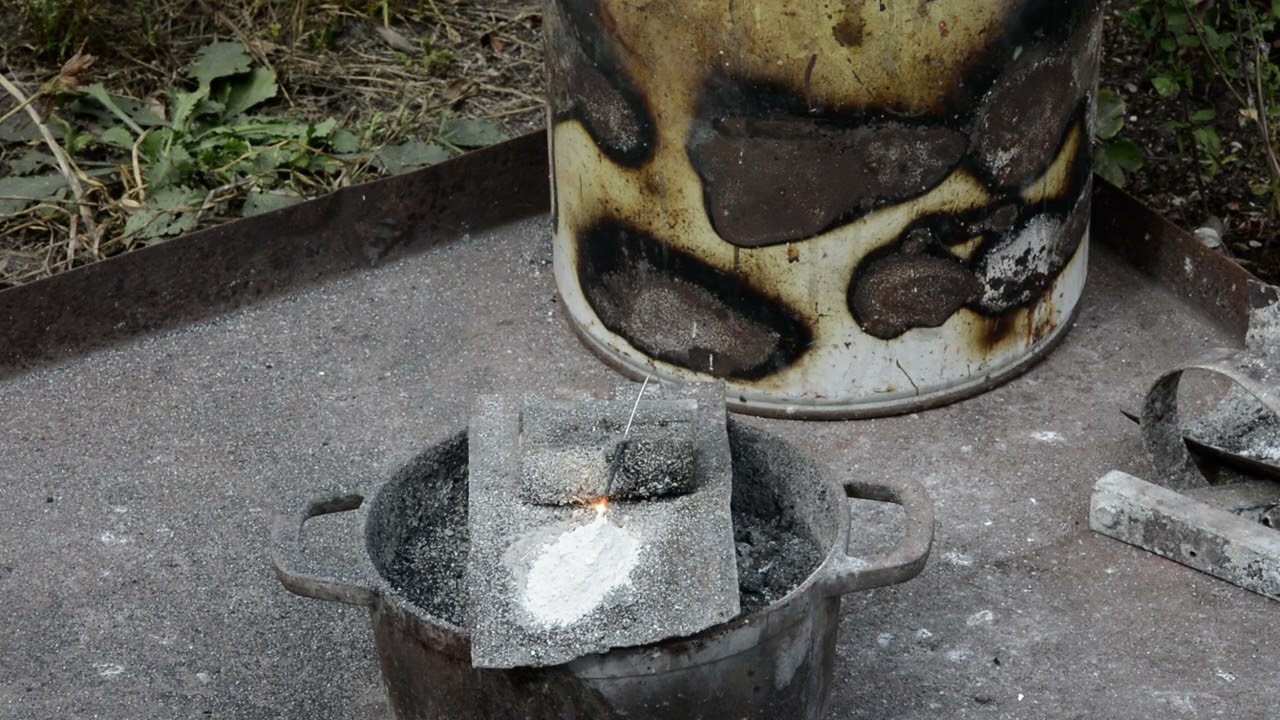 Calcium hydride + potassium perchlorate ( CaH2+KClO4 )