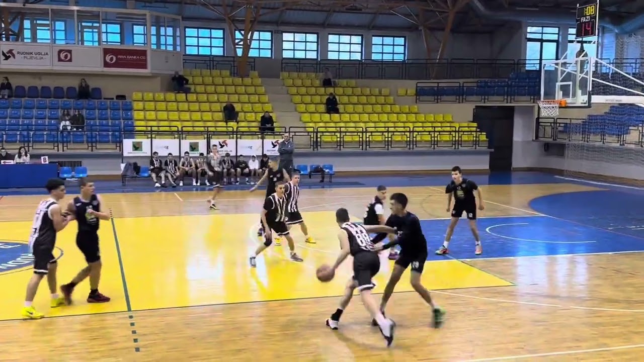 KK Pljevlja - KK Ivangrad Berane pioniri 2010/11 , 16/11/25