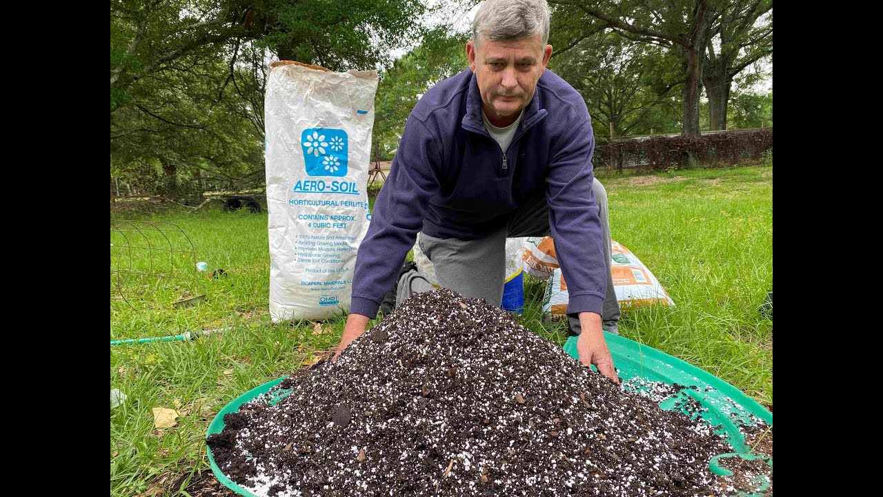 DIY Potting Mix, cheaper and longer lasting than store bought mixes.
