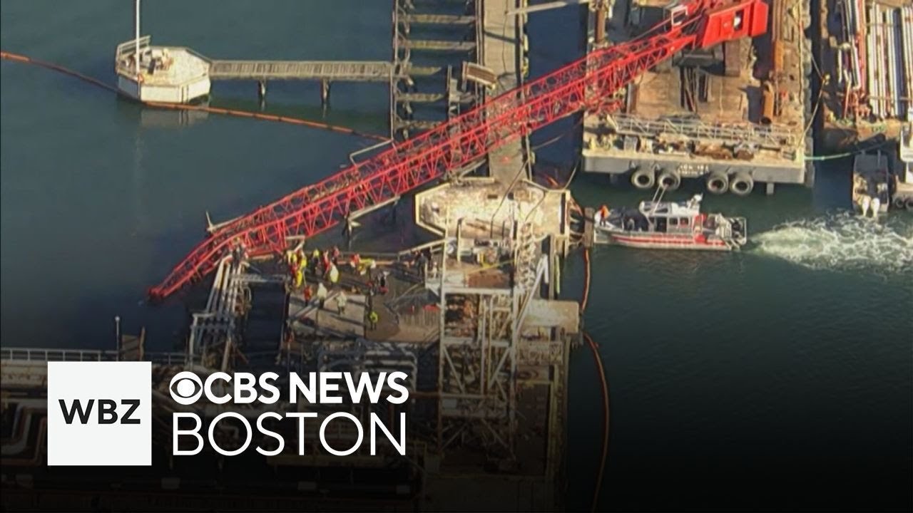 2 people killed in crane collapse on Everett waterfront. "It's a tragic scene," mayor says