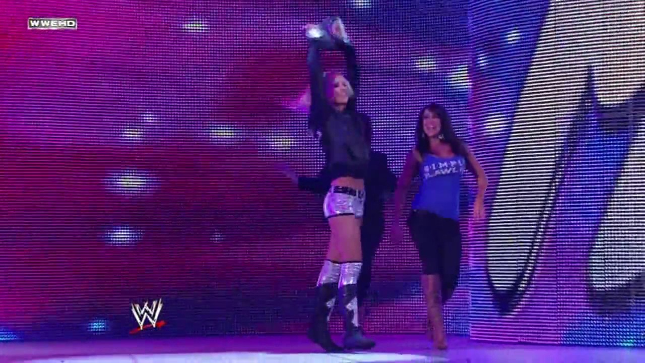 Michelle McCool vs Tiffany - WWE Smackdown 2010 (HD)