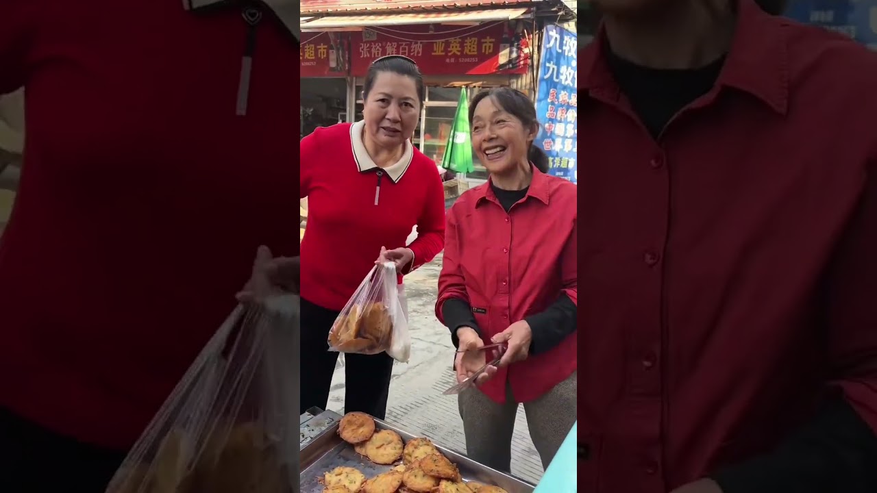 春节卖葱油饼啦#摆摊创业 #记录我的农村生活 #葱油饼