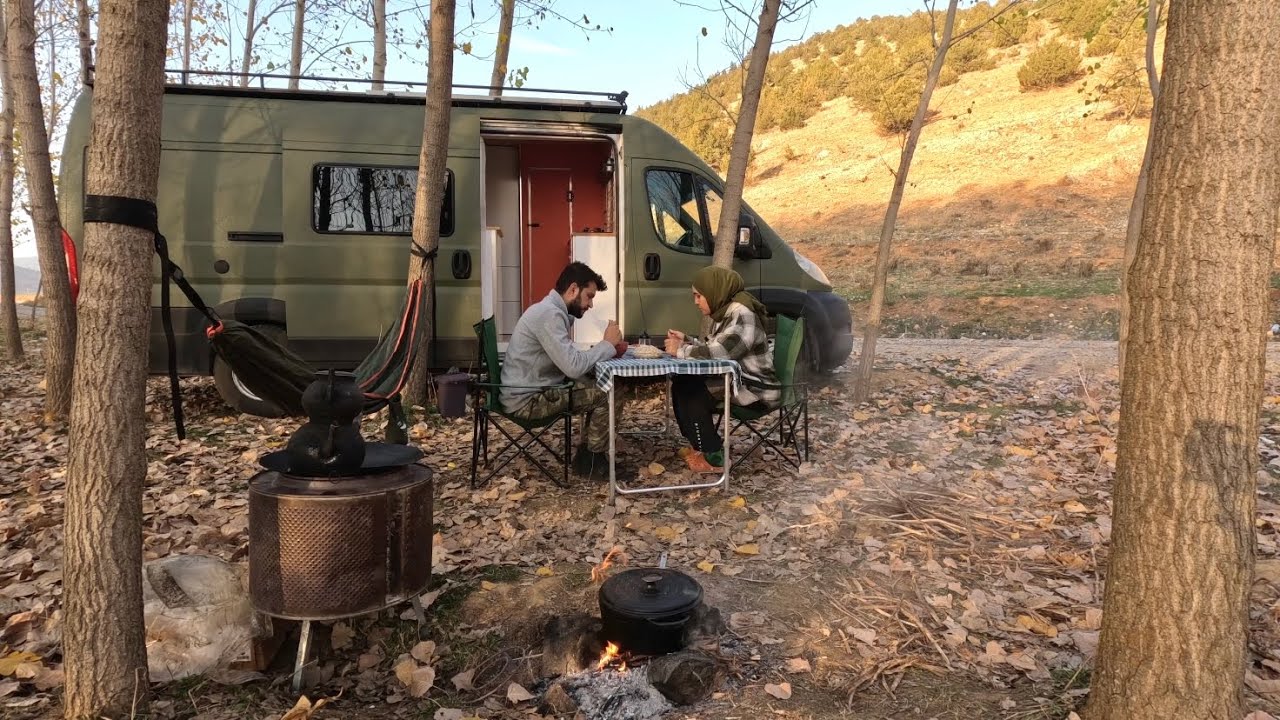 НАШ МИРНЫЙ ЛАГЕРЬ У РЕКИ