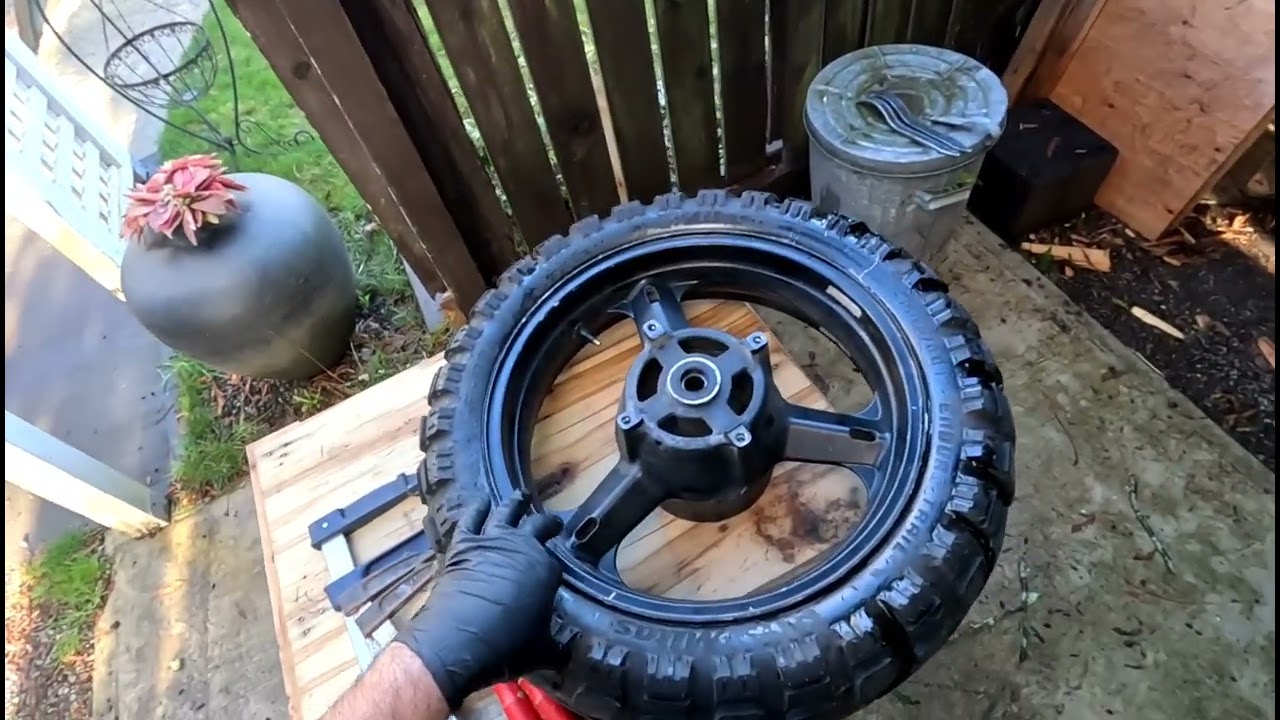 V-Strom 1000 Rear tire removal and wheel bearing extraction