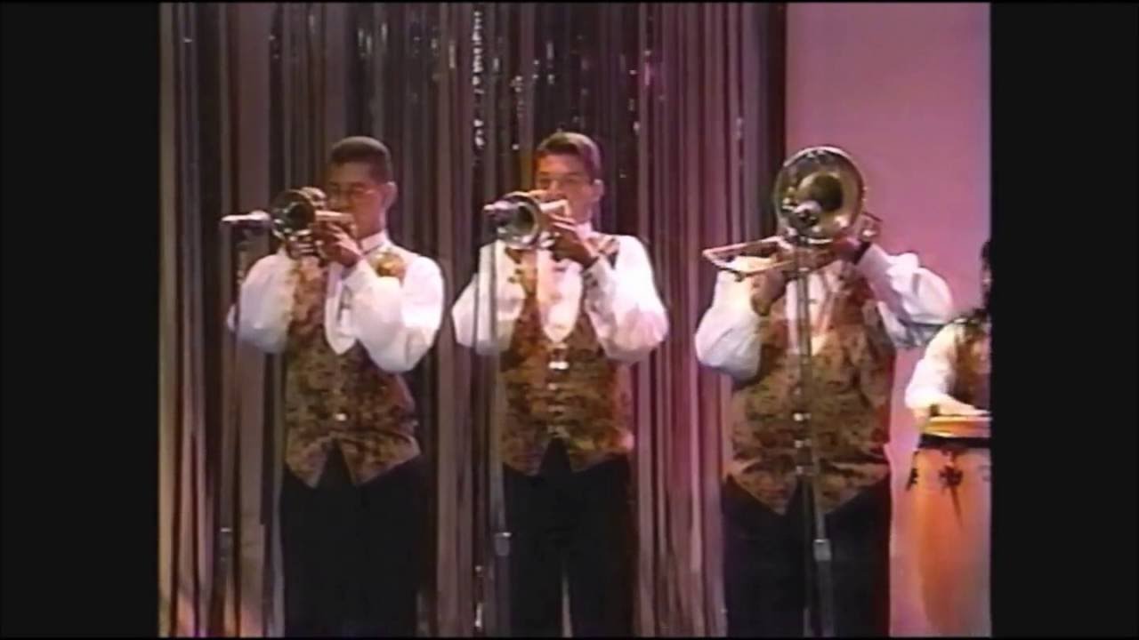 ORQUESTA INTERNACIONAL LA BOA  en vivo 1995