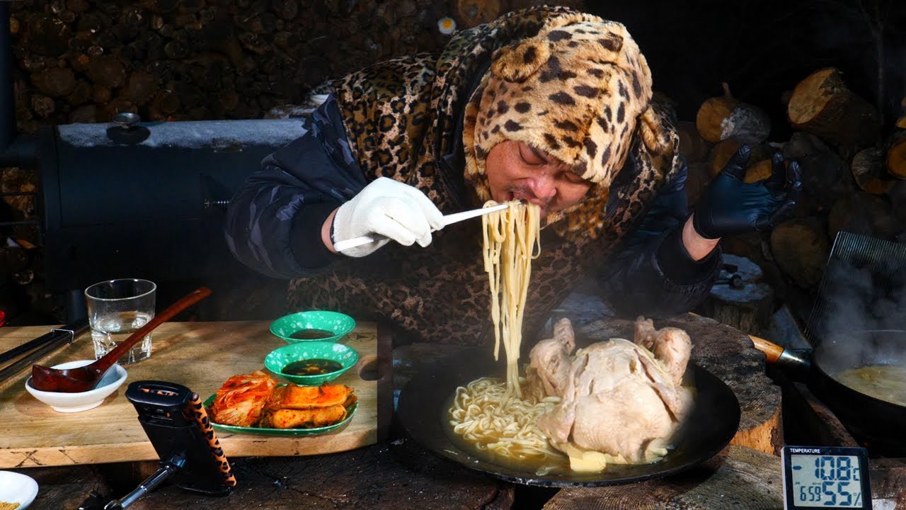 요즘 넘 춥다 그지요? 고랄땐 사정 없이 '닭한마리칼국수'입니다!