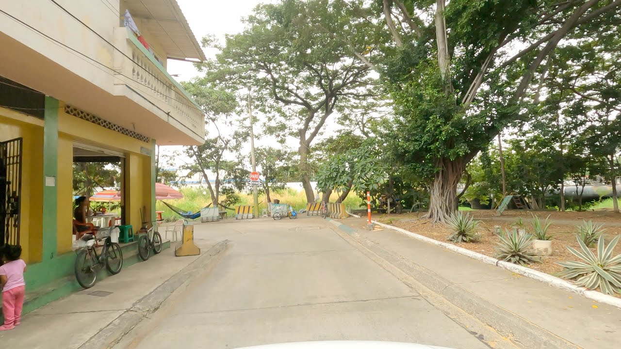 Driving in Guayaquil - zona parque Samanes 4K
