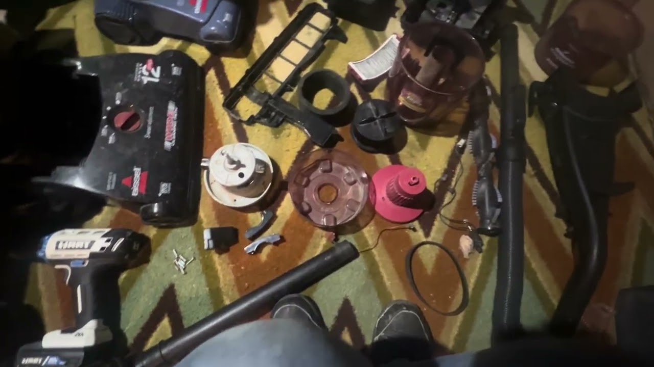 Vacuum teardown #2 Bissell Powerforce turbo 