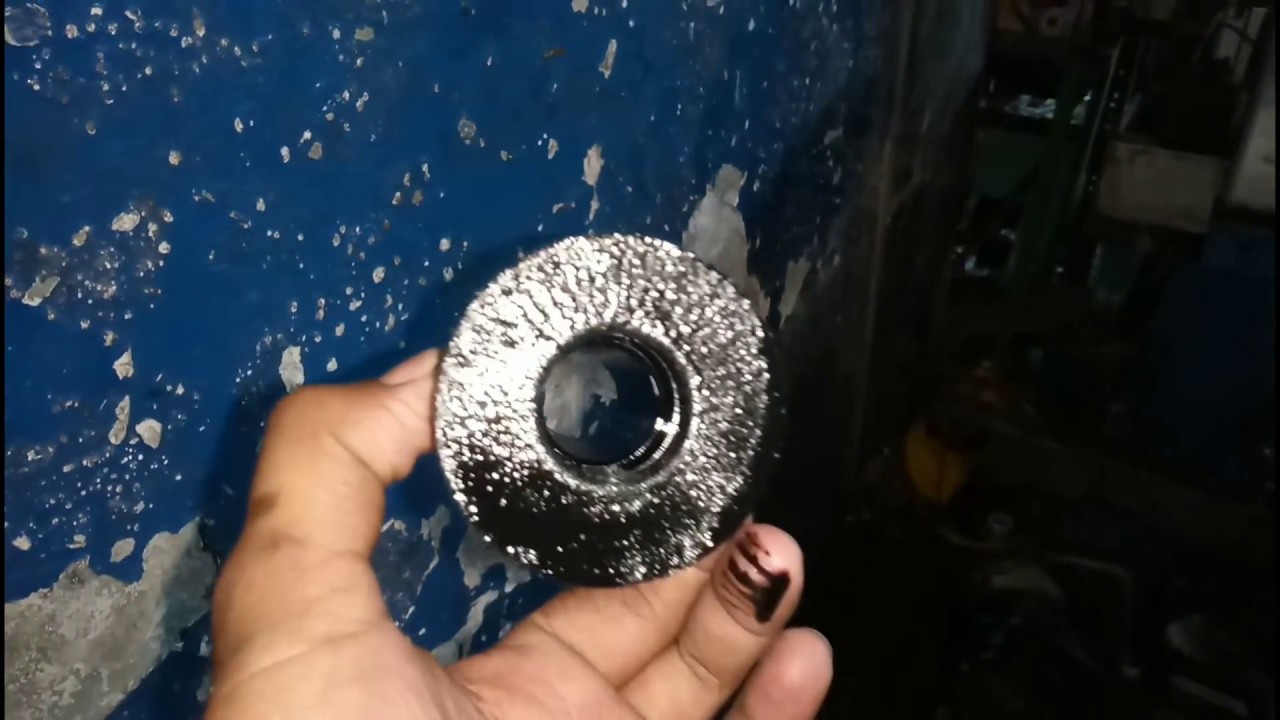 Volkswagen Polo engine services with flush