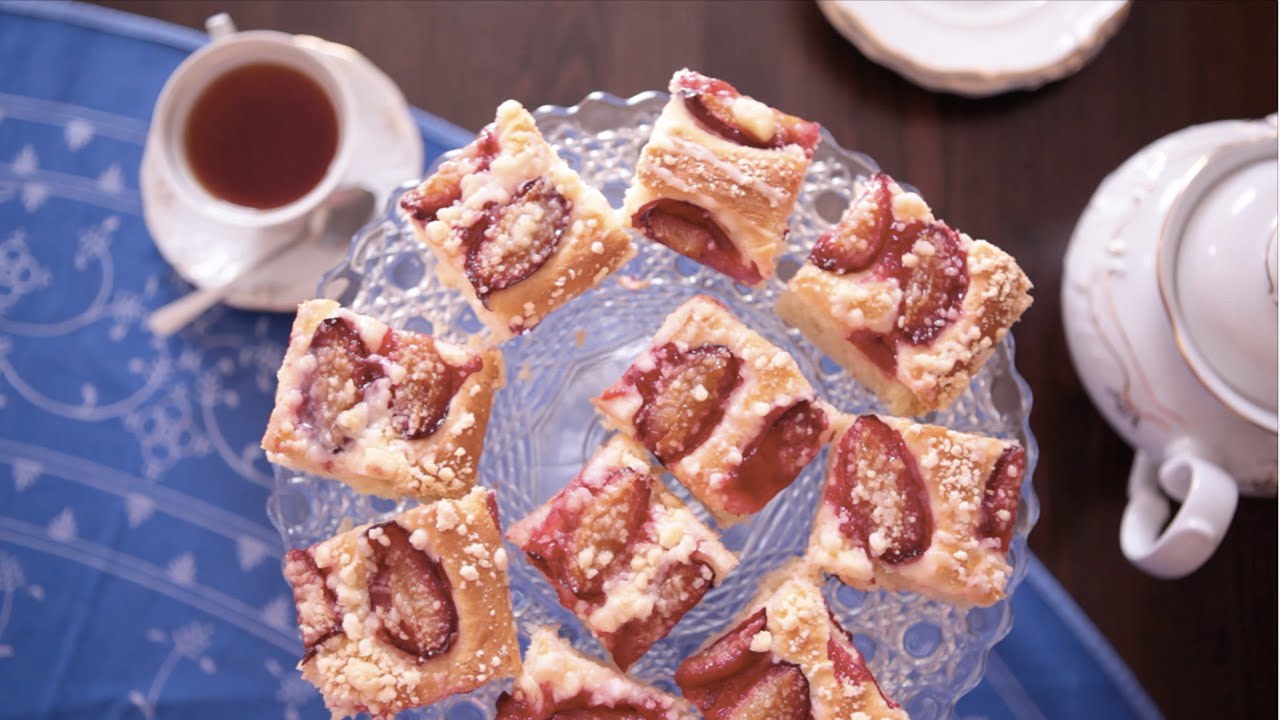 Pruimencake van gistdeeg