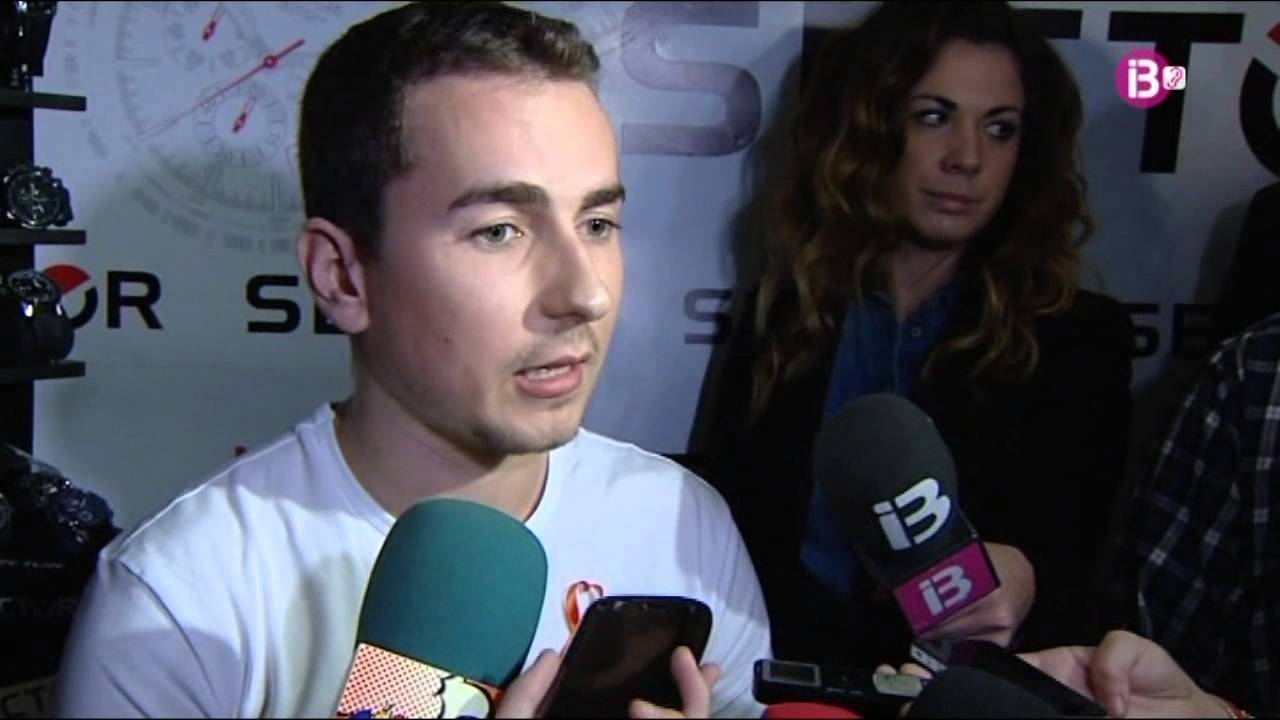 Jorge Lorenzo suaviza la polémica del video de su casa