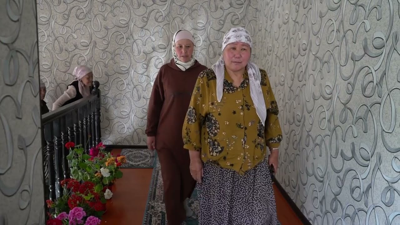 20 жылдык Алай району, Мурдаш айылы, Амат Жээнбеков мектеби| 24-май, 2024-жыл. Ата-энелерди сыйлоо.