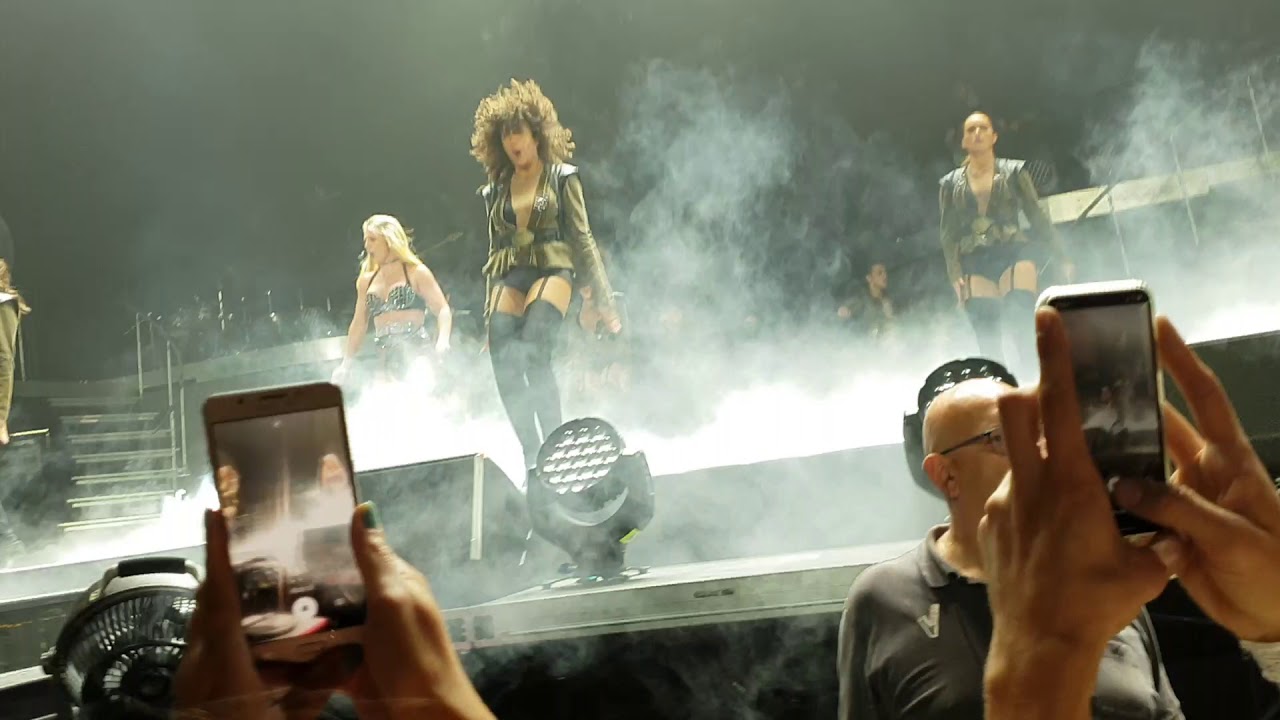 Britney Spears' Piece of Me Tour live @ Antwerp - Work B*tch