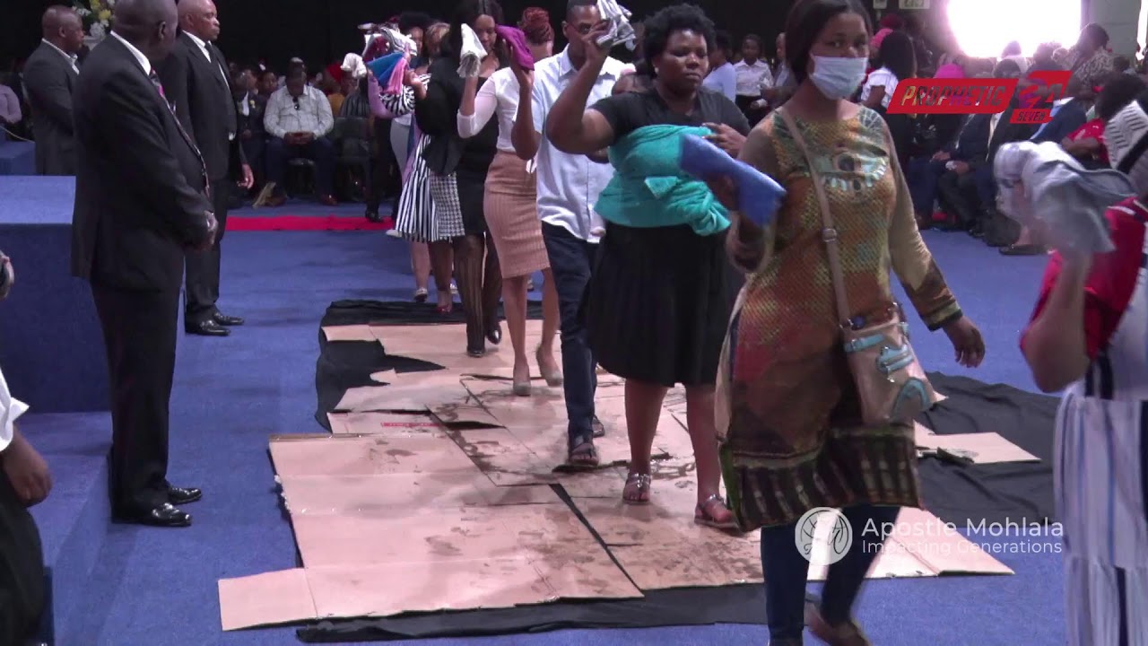 PROPHETIC PILLOWCASE SERVICE | LIVE | Cape Town, South Africa with Apostle MJ Mohlala