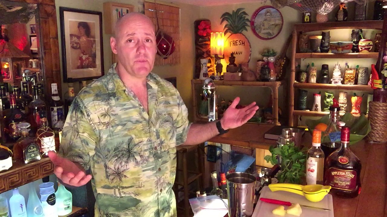 Tiki Cocktails, Making the Exotic Cocktails of Smuggler's Cove AKU-AKU