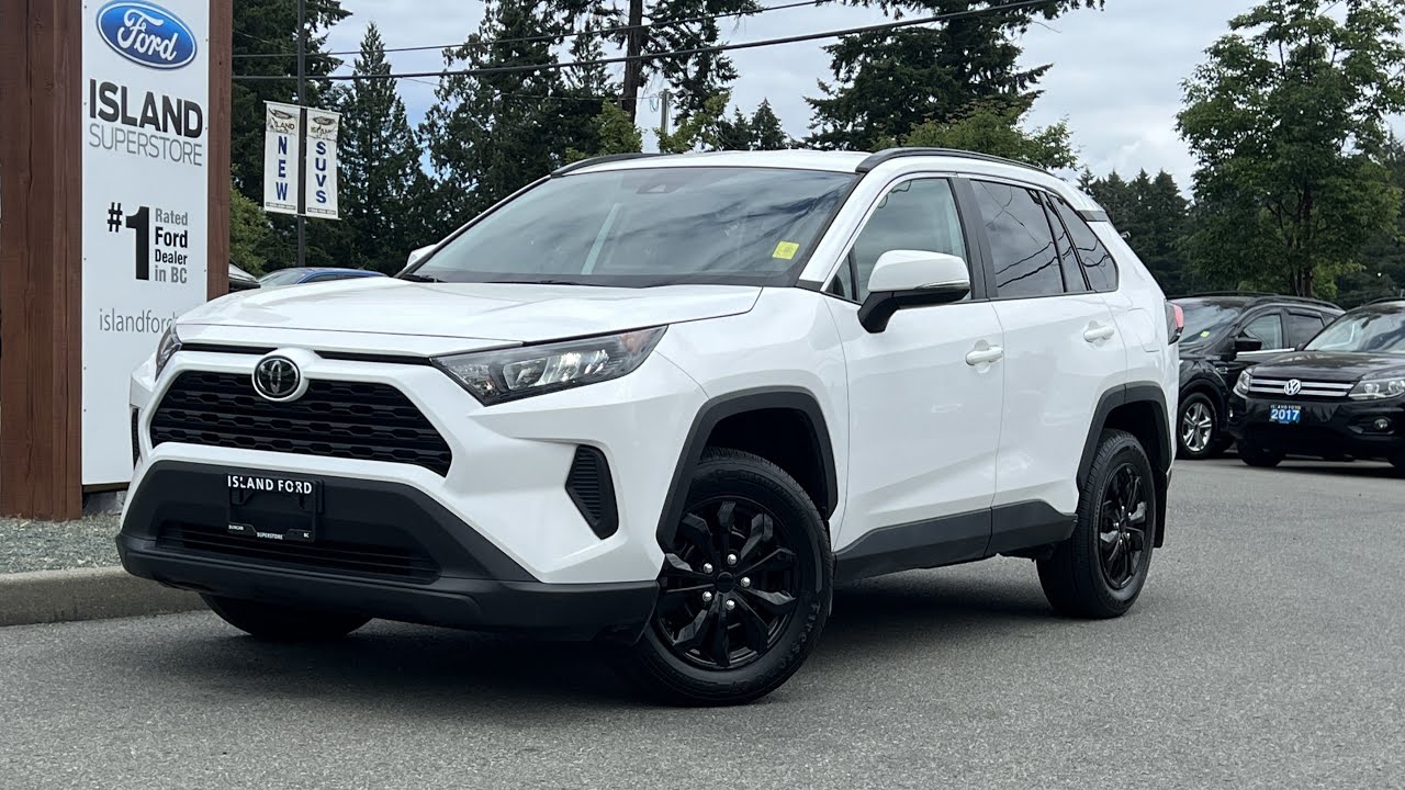 2021 Toyota RAV4 LE + Terrain Management, Dual Climate Ctrl, Navigation Review | Island Ford LJ149