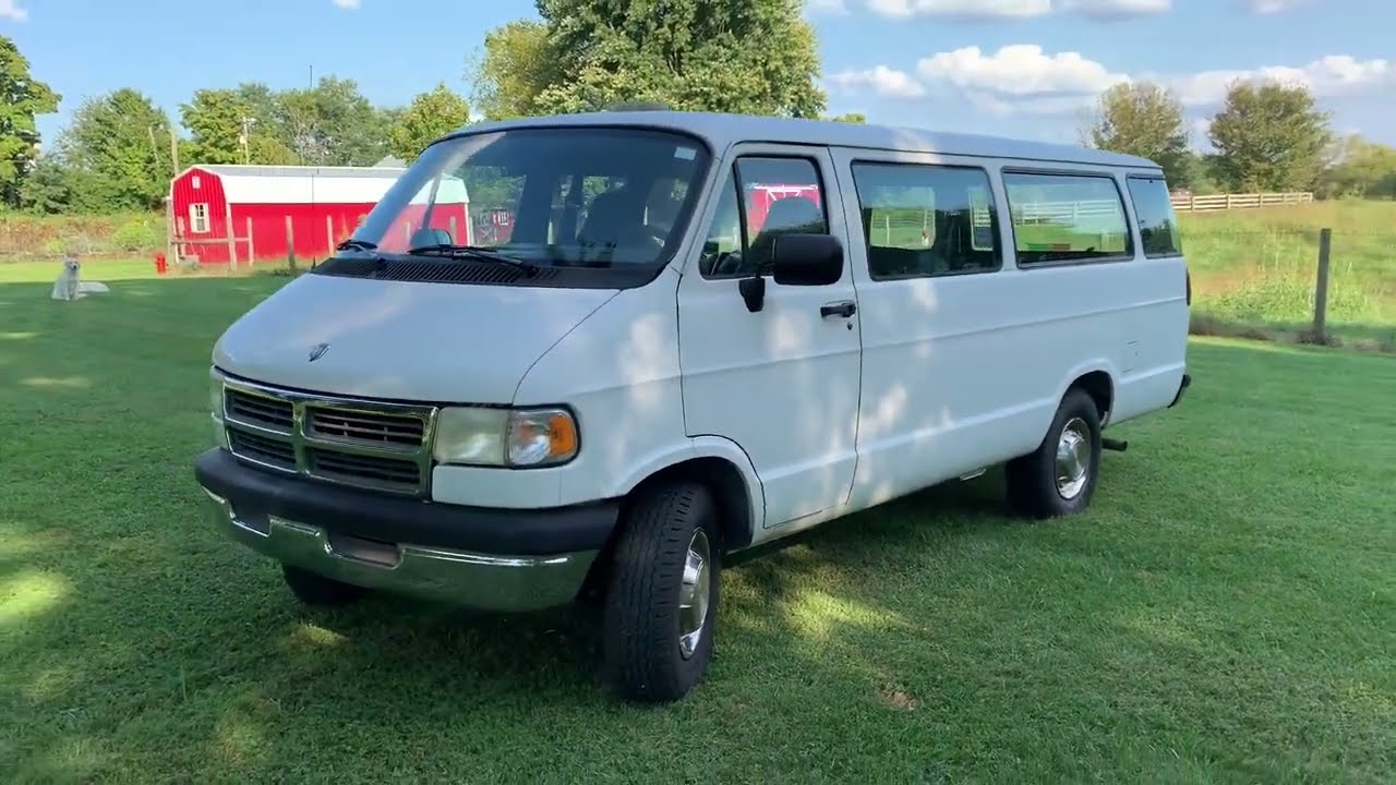 1997 DODGE 1 TON RAM VAN B3500 100% RUSTFREE W/ NEW 3/4