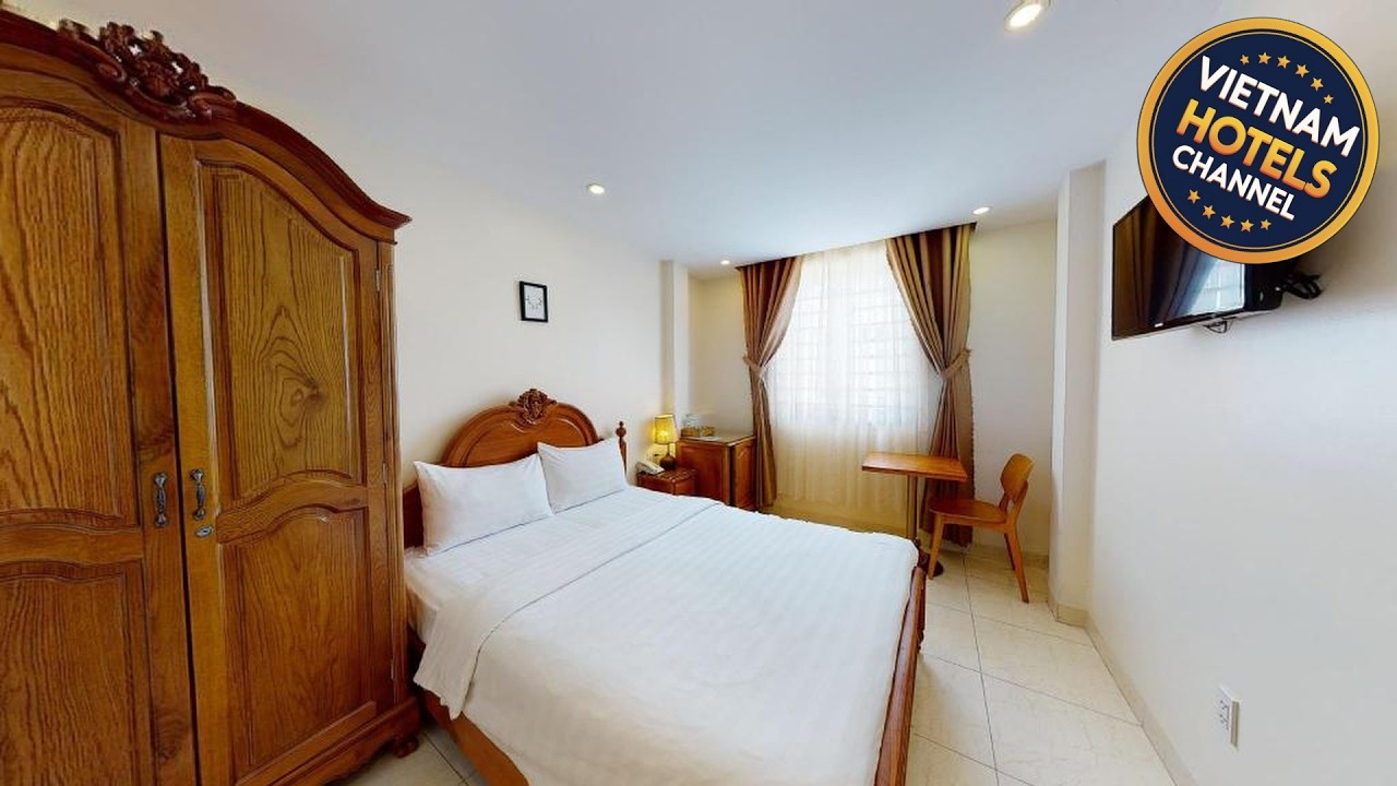 Sazi Erato Airport Hotel | Ho Chi Minh City, Vietnam | Hotel Review 🏩