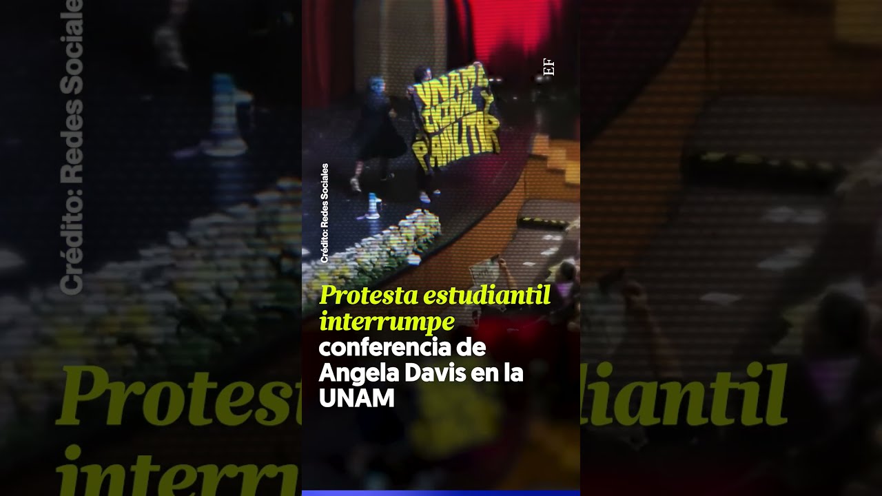 Protesta estudiantil INTERRUMPE conferencia de Angela Davis en la UNAM