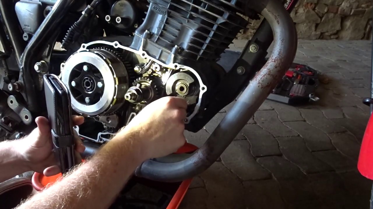 Ausgleichswelle: Honda FT 500 vibriert! Was ist das denn jetzt?