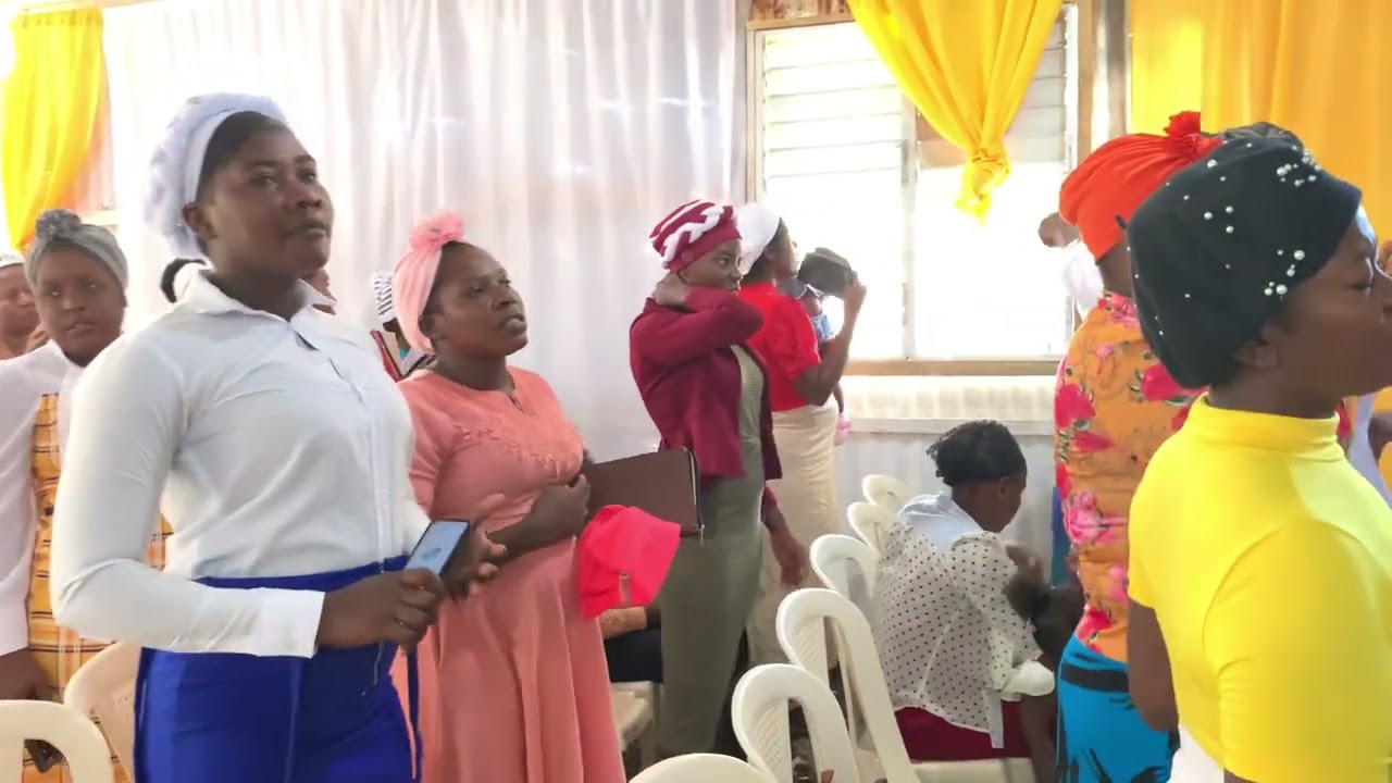 Adoration et louange avec la seur Renol St-Hilaire