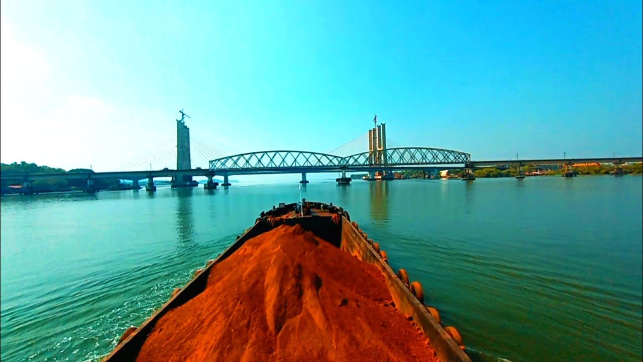 MORMUGAO PORT TO SANVORDEM | BY ZUARI RIVER | BARGE LOADING UNLOADING |DAILYVLOG|