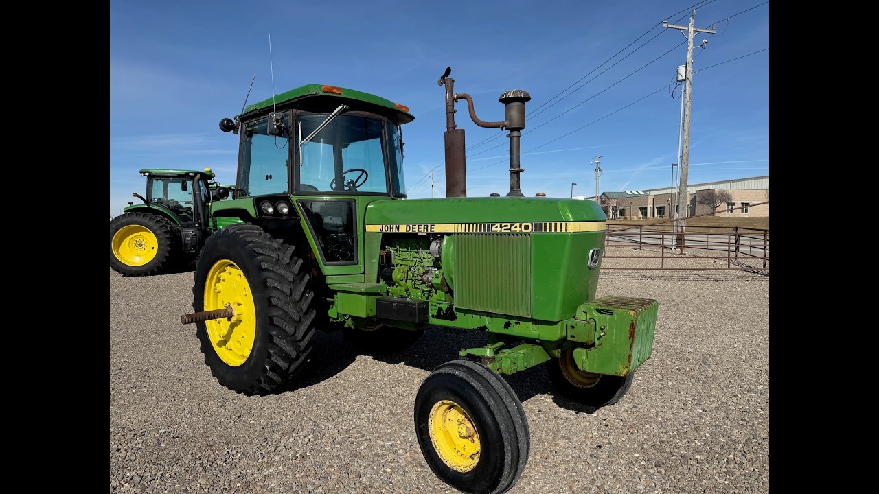 John Deere 4240 Tractor