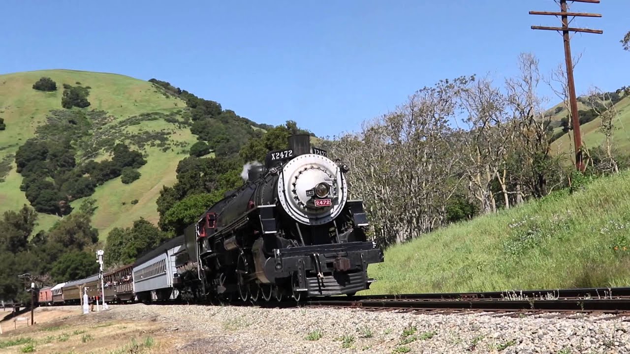 Southern Pacific 4-6-2 (SP 2472) at Niles Canyon