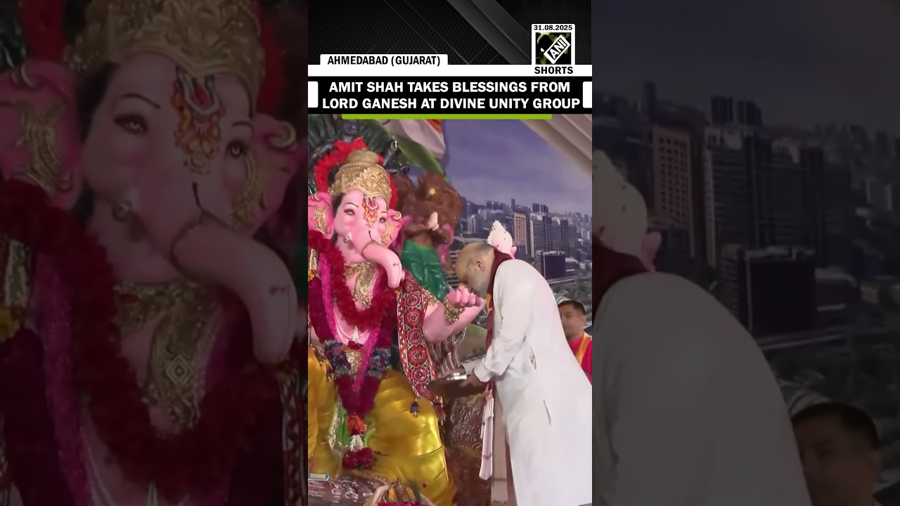 HM Amit Shah offers prayers & takes blessings from Lord Ganesh at Ahmedabad&rsquo;s Divine Unity Group