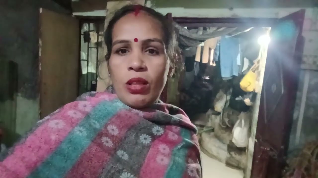 Delhi me bahut thand par rahi h 🙏🙏