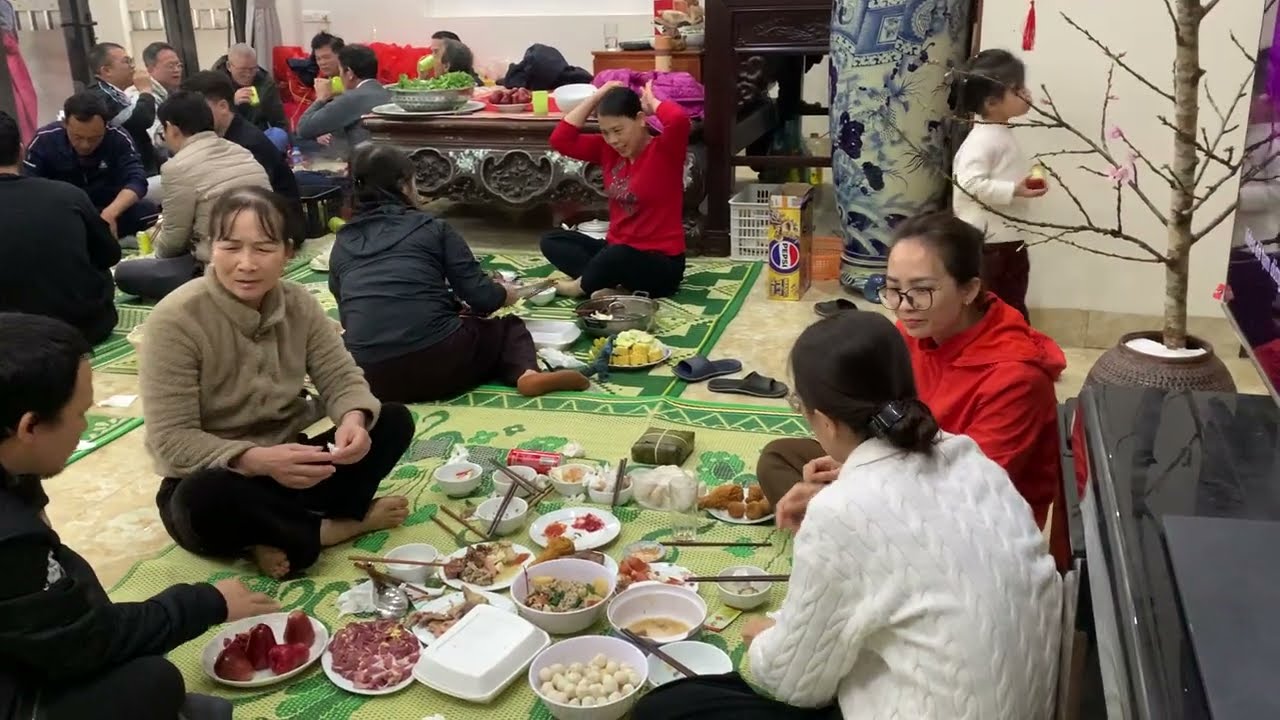 Liên Hoan Tất Liên / Bên Ngoại * 8 - 2 - 2026 
