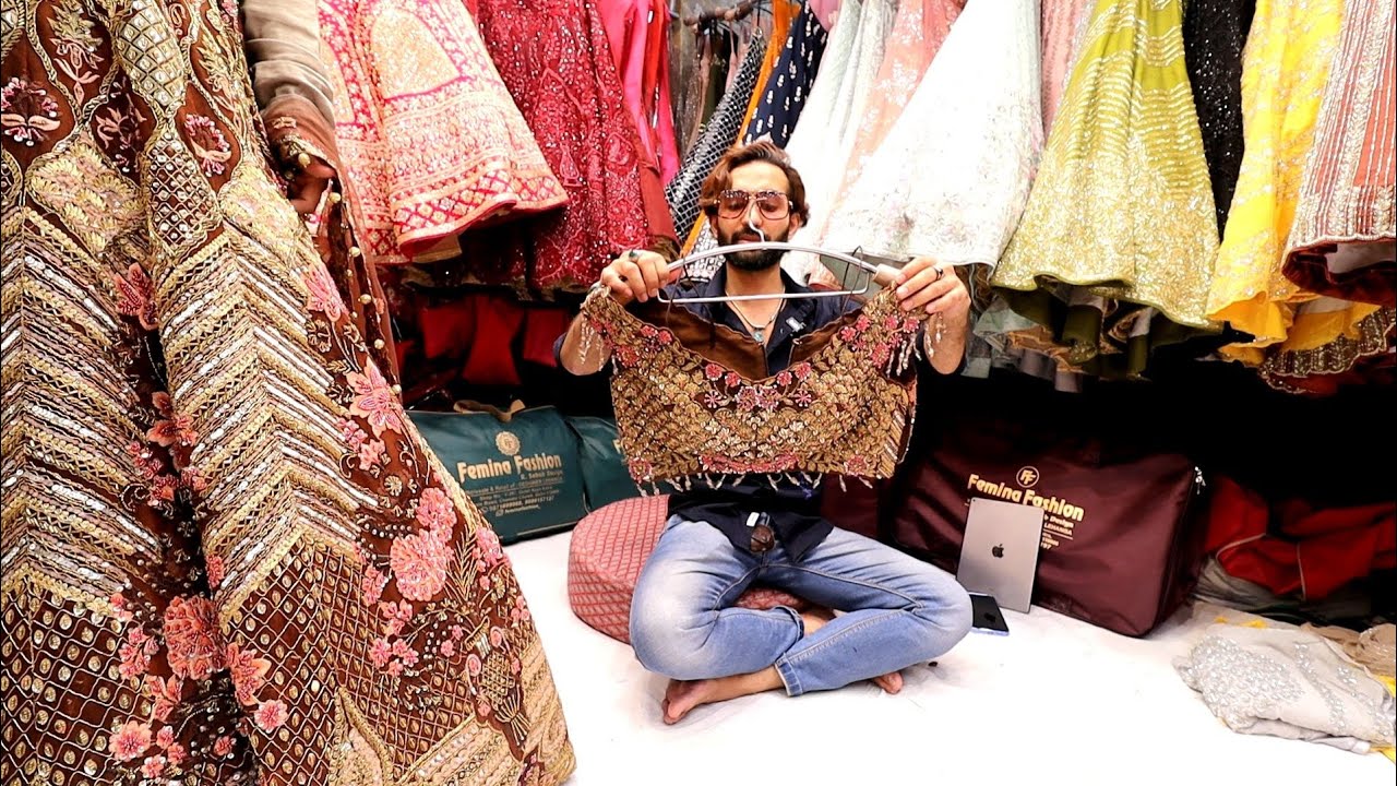 New Celeb Combination shade in Lehengas. You can’t see this type of Shades