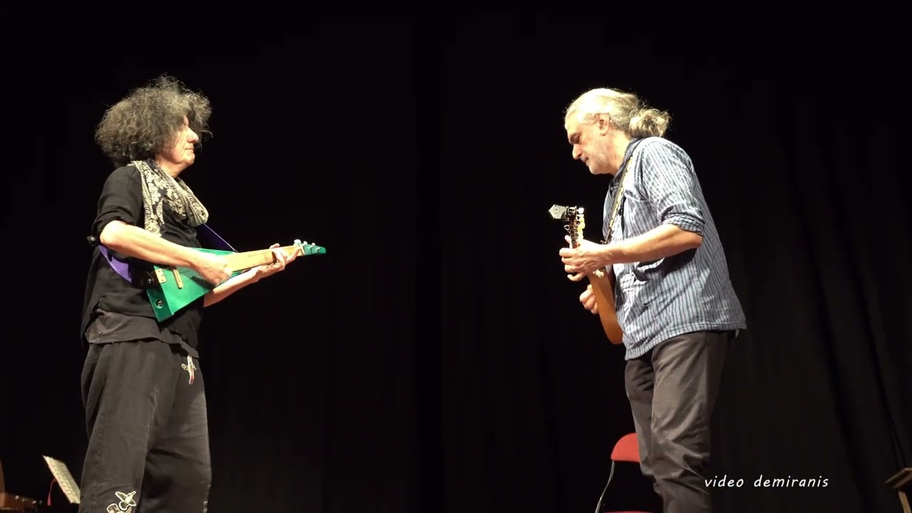 8/11 Marie Rascoussier (Dulcimer cantato) e Fabio Briganti (Mandolino, mandola, banjo, bouzuki)