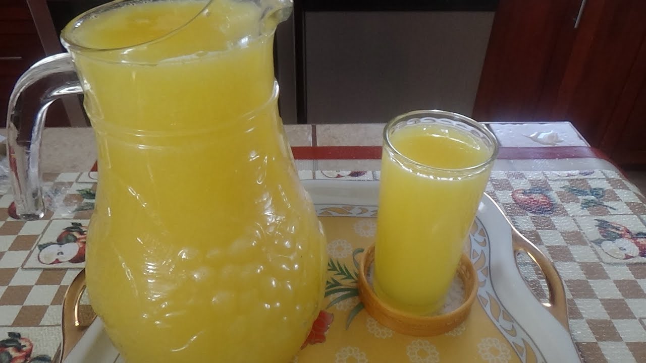 عصير البرتقال صحي صنع منزلي، بدون حافظ غذائي ولا عطر اصطناعي  مصنوع  ب 1كيلو  برتقال