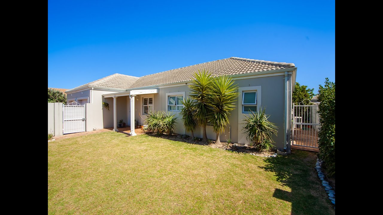 4 bedroom house for sale in Sunningdale, Cape Town