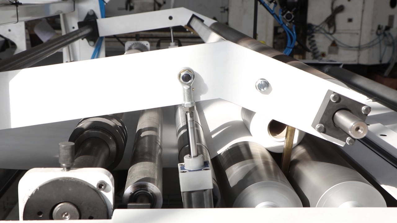 Medical Roll & Tablecloth Production Machine