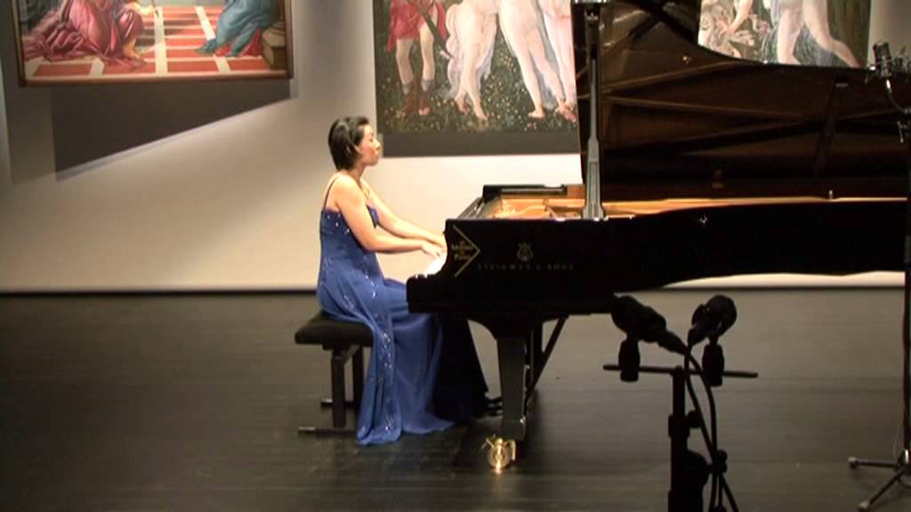 Akiko Yamamoto : F. Chopin Prelude Op.45 & L.v. Beethoven Moonlight sonata