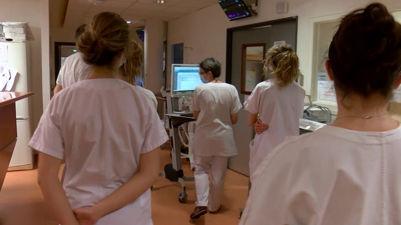 Dans les coulisses du service de réanimation au CHRU de Tours