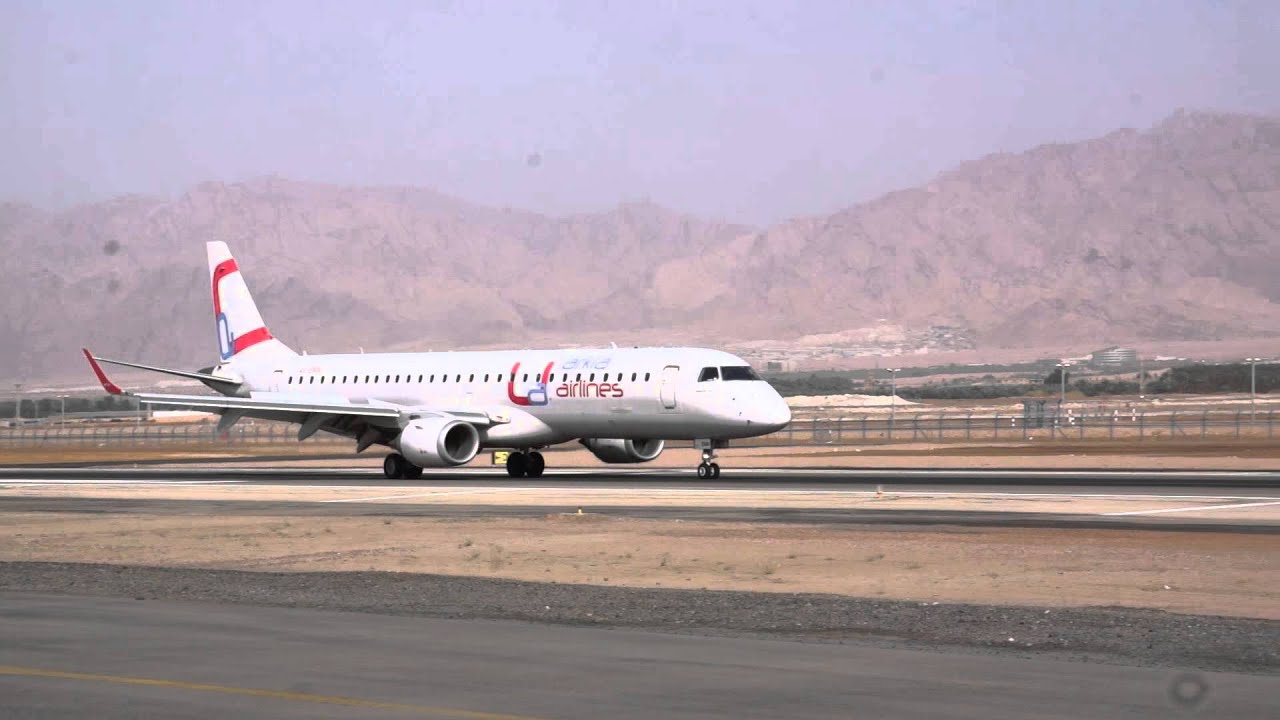 Arkia - Israeli Airlines Embraer ERJ-195AR landing to Eilat Airport, Israel
