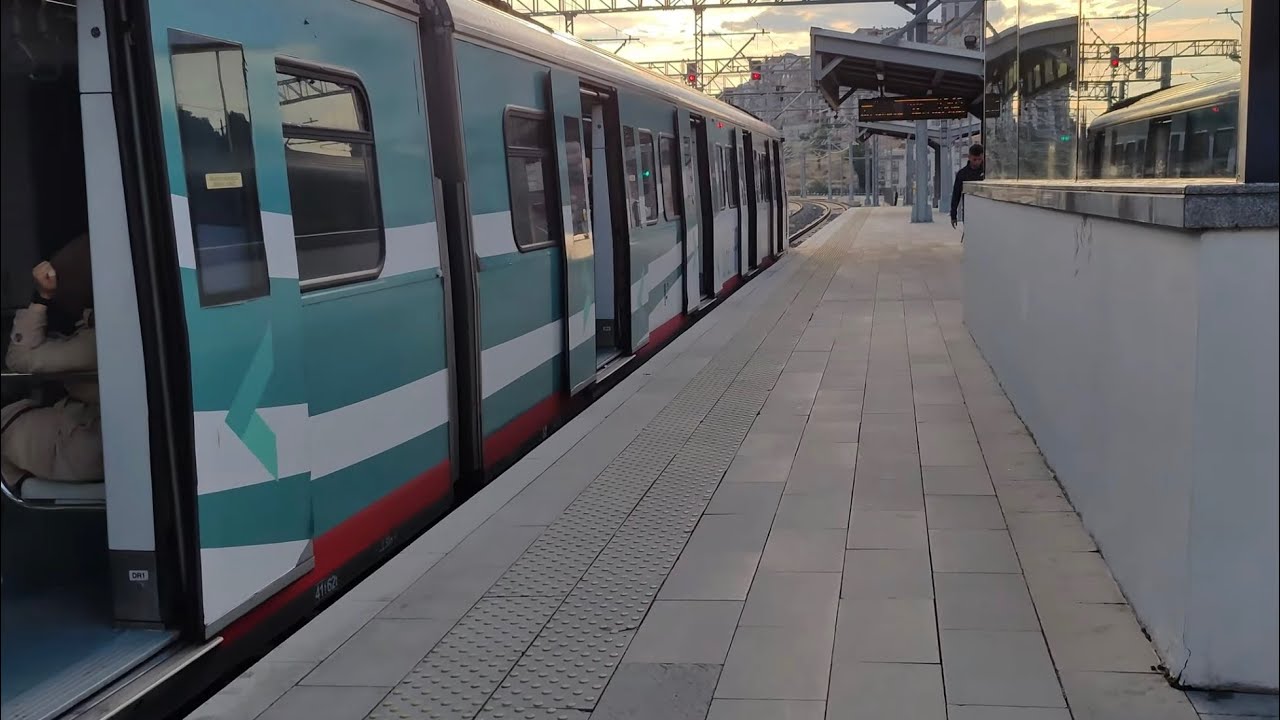 Banliyö treni/ Ankara / Türkiye