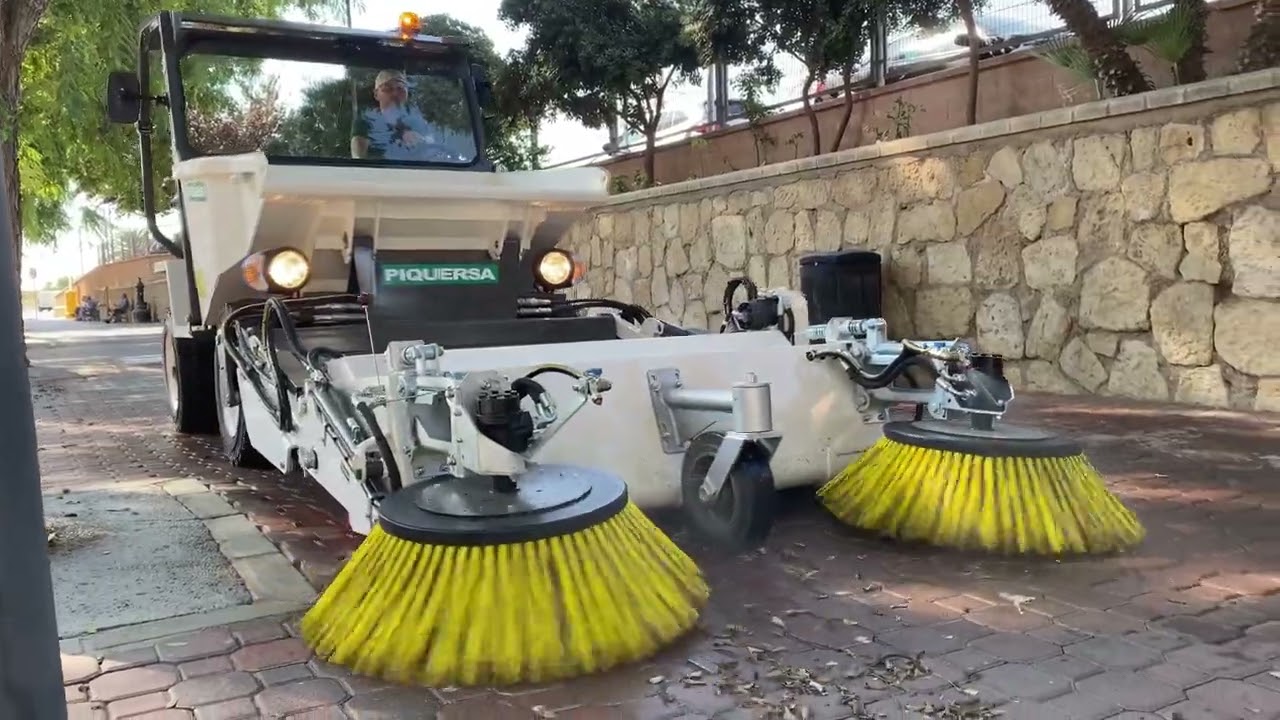 PIQUERSA BA-1750T4-AC Barredora Dumper / Sweeper Dumper / Balayeuse Dumper